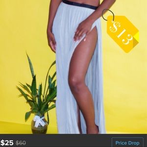 ‼️SOLD‼️ Urban Outfitters pleated maxi skirt